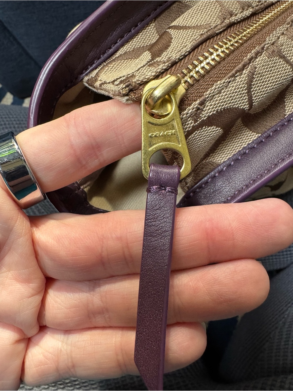 Coach Legacy Weekender Signature C Medium Zip Tote Khaki Jacquard Purple 23465 - Picture 11 of 13